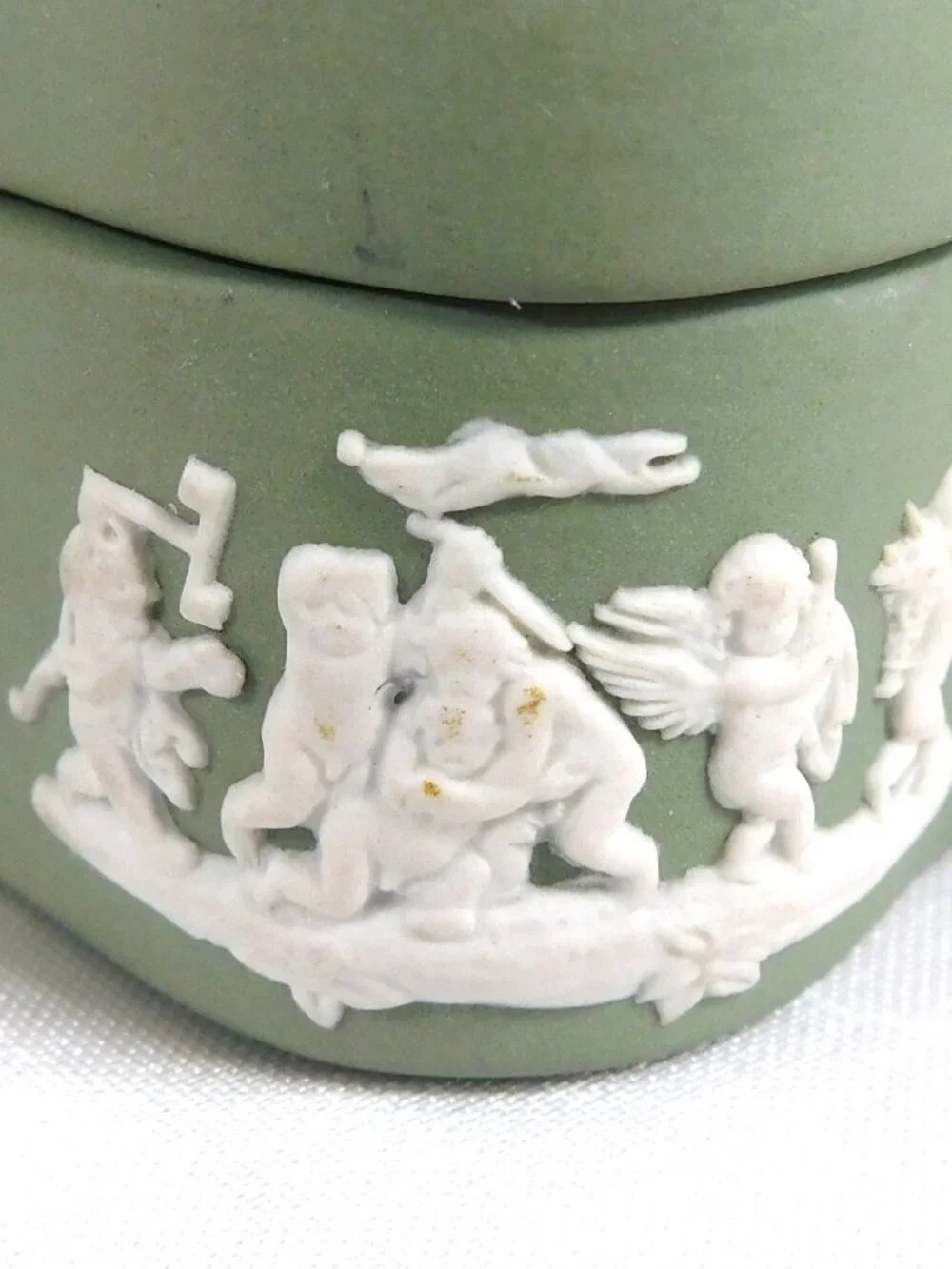 Wedgwood Star Shaped Celedon Jasperware Trinket Box # 25459